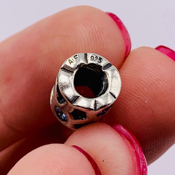 EUC Pandora 790336CZB Sterling Silver Blue Pond Bead w/ Blue Zirconia - Retired - Picture 10 of 10